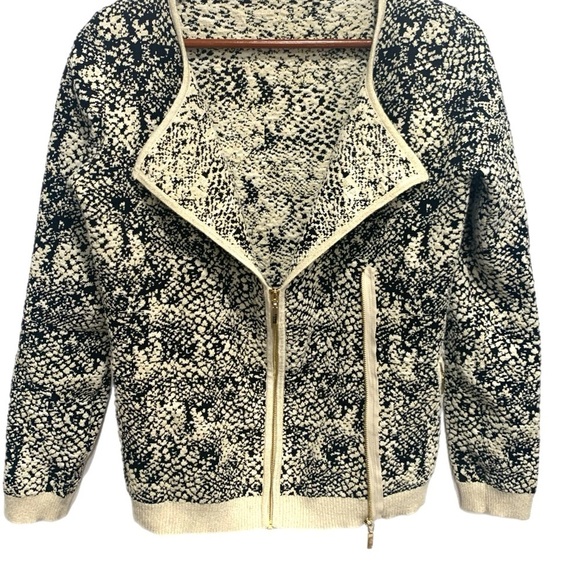 Belldini Women's animal print Sweater cardigan full zip jacket Sz: M - Picture 3 of 8